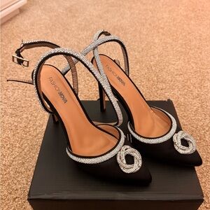 Fashion Nova Black and Silver Slingback Heels